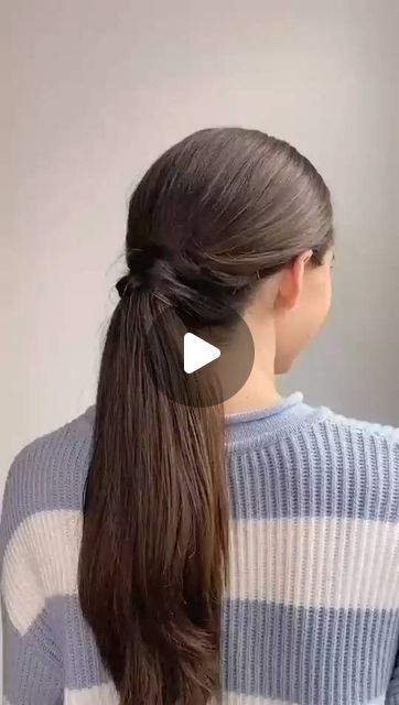 Sakshi content creator 💫o on Instagram: "Claw clip ponytail hack hairstyle hair care   In this video, we're sharing a quick and easy claw clip ponytail hack for effortless hairstyles. This hairstyle is perfect for busy mornings or when you want to add a little extra flair to your look. Follow along as we show you how to achieve this chic and stylish ponytail in just a few simple steps. Plus, we'll share some tips for caring for your hair while wearing this hairstyle. Watch now and learn how to master the claw clip ponytail hack! Hair  #hairstyle #ponytail #hairhacks #clawclip #easyhairstyles #effortlesshairstyles #hairtutorial #beautyhacks #hairinspo #hairtips #quickhairstyles #hairideas #hairtricks #hairstyling #hairdo #hairgoals #haircare" How To Put Your Hair In A Claw Clip Ponytail, Ponytail Claw Clip Hack, Claw Clip Trick, Hack Hairstyle, Bun Hack With Claw Clip, Claw Clip Hack For Thick Long Hair, Claw Clip Ponytail, Ponytail Hack, Hairstyle Ponytail