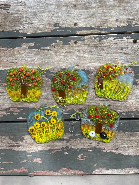 Fused Glass Fall Pumpkin Scenes - Etsy Fused Glass Pumpkins, Not In Love, Mini Sunflowers, Unfinished Furniture, Pin Ideas, Christmas Forest, Fused Glass Ornaments, Glass Fusing Projects, Dining Room Art