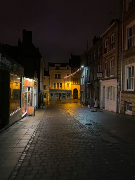 Vintage Town Aesthetic, Norwich Aesthetic, Vintage Town, Town Aesthetic, New England Aesthetic, Norwich England, England Aesthetic, Vintage Lights, Motion Pictures