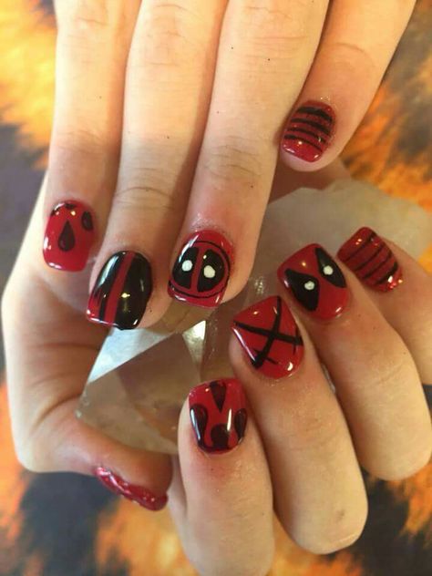 Awesome nails Marvel Nails Short, Marvel Gel Nails, Deadpool Acrylic Nails, Deadpool Inspired Nails, Daredevil Nails, Deadpool And Wolverine Nail Art, Red Hair Superhero, Marvel Themed Nails, Deadpool Nail Art