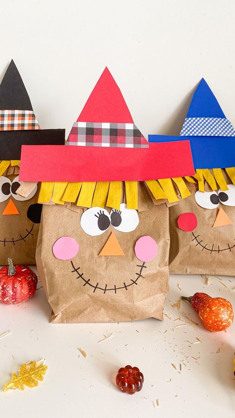 Deena Keller | Bag Scarecrow Craft 🍁 follow @abcdeelearning for more craft ideas | Instagram Paper Bag Scarecrow Craft Preschool, Scarecrow Paper Craft, Fall Paper Bag Crafts For Kids, Paper Bag Fall Crafts For Kids, Paper Bag Activities For Kids, Scarecrow Paper Bag Craft, Paper Bag Crafts For Preschoolers, Paper Sack Crafts, Diy Scarecrow Face