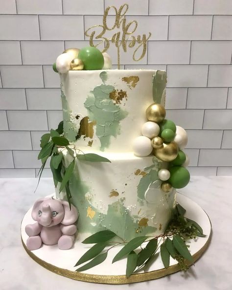 Simple Baby Shower Cakes, Baby Shower Verde, Gold Baby Shower Cake, Simple Baby Shower Cake, Animal Baby Shower Cake, Safari Baby Shower Cake, Baby Shower Cakes Neutral, Safari Baby Shower Boy, Baby Shower Cake Designs