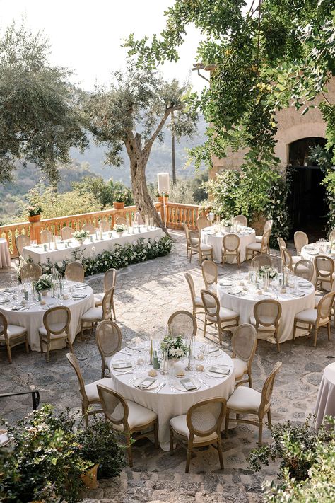 Belmond La Residencia Mallorca Luxury Wedding Venue Wedding Venue Mediterranean, Palma Wedding, Villa Wedding Ideas, Wedding Venue Outside, Outdoor Dinner Wedding, Wedding Venue Decorations Outdoor, Wedding Venue Farm, Wedding Reception Ideas Round Tables, Mallorca Finca Wedding