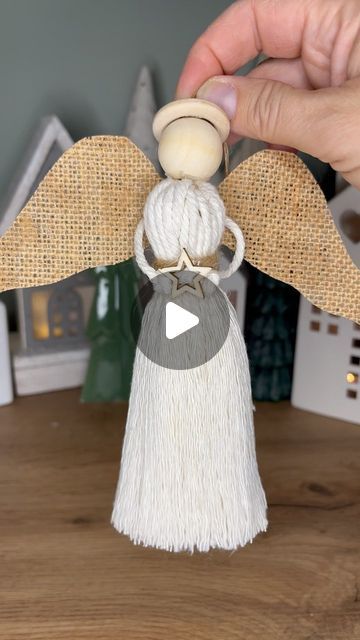 Tassel Angels Diy, Diy Angel Wings Easy, How To Make Angel Wings, Angel Diy Crafts, Christmas Angels To Make, Shell Angels, Angel Wings Diy, Caroline Fleming, Angel Wing Crafts