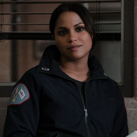 9 1 1 Eddie, Chicago Fire Gabby, Gabriela Dawson, Gabby Dawson, Chicago Pd Cast, Monica Raymund, Eddie Diaz, House Md, Chicago Med