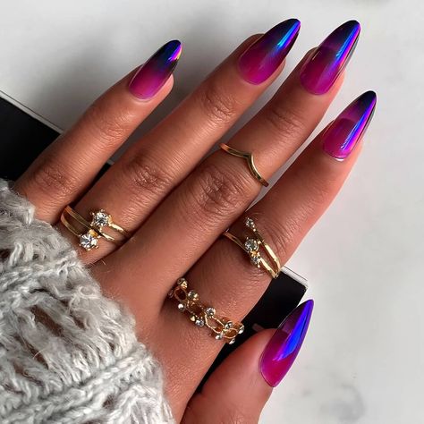 Holographic Ombre Nails Alien Baddie, Purple Chrome, Soft Gradient, Colorful Nail, Nail Swag, Funky Nails, Nail Inspiration, Nail Art Inspiration, Chic Nails