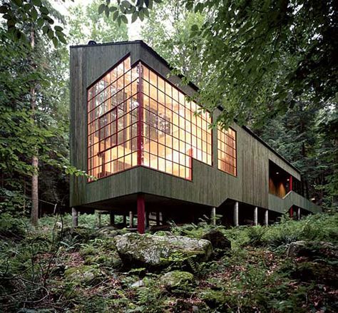 A House In The Woods, Architecture Cool, Baroque Architecture, Alvar Aalto, Forest House, Green Building, Residential Architecture, House In The Woods, Amazing Architecture