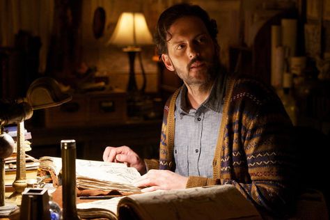 Monroe Grimm, Silas Weir Mitchell, Grimm Series, Grimm Tv Series, Grimm Tv Show, Grimm Tv, Tv Doctors, Fictional Men, Hubba Hubba