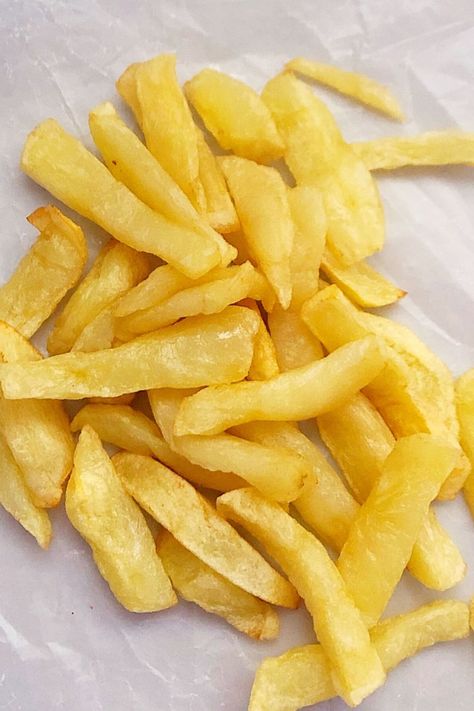 South African Slap Chips - French Fries • Tamarind & Thyme Slap Chips, Creamy Potato Bake, Creamy Garlic Mashed Potatoes, Cannon Camera, South African Dishes, Fried Chips, African Quotes, Best Chips, Salted Caramel Fudge