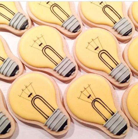 Light Bulbs Light Bulb Cookies, Tree Dessert, No Bake Sugar Cookies, Christmas Sugar Cookies Decorated, What Is Design, Sugar Cookie Royal Icing, Cookie Bouquet, Sugar Cookie Designs, Gourmet Cookies