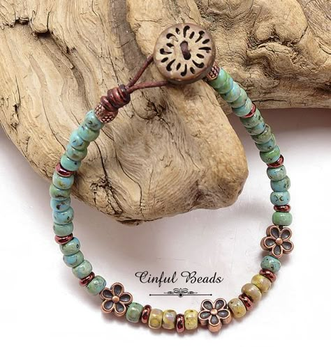 Leather Necklace Ideas, Sundance Style Jewelry, Boho Bracelets Stack, Turquoise Anklet, Boho Jewelry Diy, Sundance Jewelry, Boho Chic Bracelets, Beaded Leather Bracelet, Leather Cord Bracelets