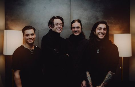 Bad Omens Wallpaper, Bad Omens Band, Tatto Boys, Nicholas Ruffilo, Nick Folio, Bad Omens Noah Sebastian, Noah Video, Bad Omens Noah, Metalcore Bands