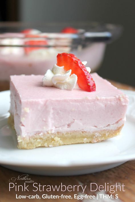 Pink Strawberry Delight | THM: S - Northern Nester Berry Ideas, Birthday Dinner Recipes, Dessert Mascarpone, Trim Healthy Mama Dessert, Trim Healthy Recipes, Gelatin Recipes, Strawberry Delight, Trim Healthy Mama Recipes, Thm Desserts