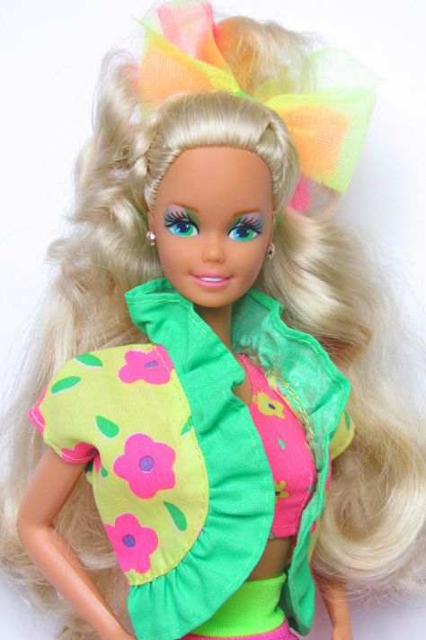 Barbie 1990 Dolls, 90s Barbie Dolls, 90s Barbie, Barbie 1990, Barbie 90s, Barbie 2000, Barbie Room, Barbie Core, Costume Ball