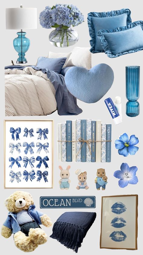 blue room aesthetic Blue Minimalist Room Aesthetic, Coquette Bedroom Blue, Blue And Gold Bedroom Aesthetic, Baby Blue Dorm Room, Mamma Mia Room Inspiration, Blue Preppy Bedroom, Light Blue Aesthetic Room, Blue Room Ideas Bedroom, Blue Room Decor Bedroom