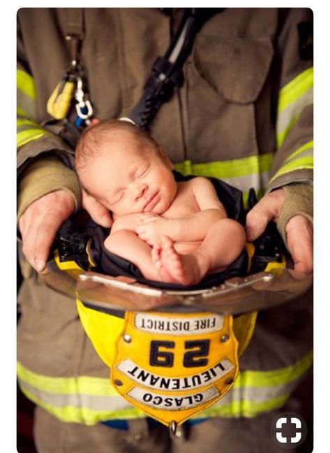 Newborn Firefighter, New Baby Pictures, Baby Boy Newborn Pictures, Firefighter Pictures, Firefighter Baby, Foto Newborn, Baby Sleep Problems, Foto Baby, Newborn Baby Photography