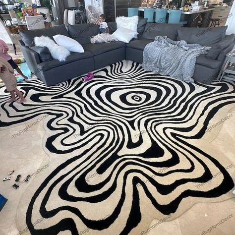 Quirky Rugs, Rug Bedroom Aesthetic, Bedroom Aesthetic Minimalist, Bright Rug, Illusion Pattern, Tufting Ideas, Bright Office, Apartment Things, Bedroom Vibes