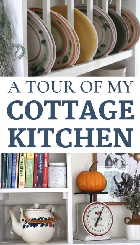 Cottage Style Homes Interior Kitchen, Tiny Farmhouse Kitchen Ideas, Cottage Kitchens Ideas, Small Cottage Interiors Kitchen, Old English Cottage Interiors Kitchen, Cottage Kitchen Lighting Ideas, Simple Cottage Decor, English Kitchens Cottage Country Style, English Country Kitchens Cottage