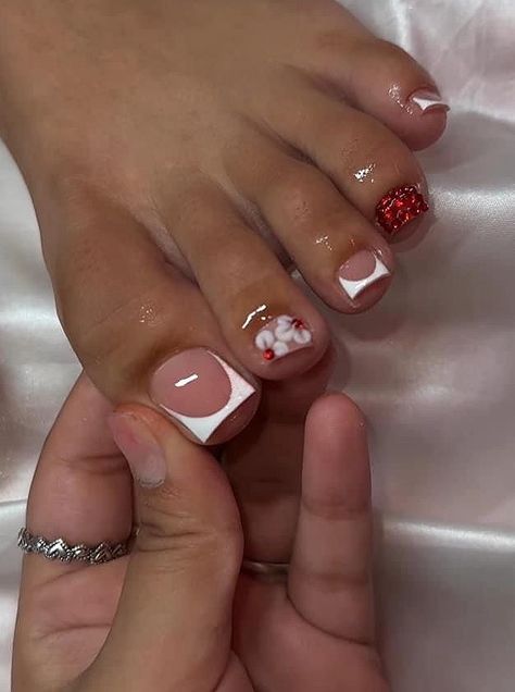 White Toe Nail Design, White And Red Acrylic Nails Ideas, Junk Toe Nails, Red Nail Designs Prom Short, Cute Acrylic Toe Designs, Black And Red Toenails, Red Toes With Design, White Toe Design, Red Tip Toe Nails