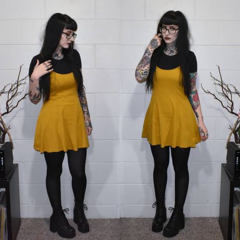 Adventurous yellow #outfittoday for lots of cute piercings & packing etsy orders! Y'all have kept me so busy over the last couple days and… Plus Size Alternative Clothes, Short Apple Shape Outfits, Alternative Mom Outfits, Outfit To Meet His Parents First Time, Outfits For 30 Year Old Women, Edgy Cute Outfits, Yellow Goth, Work Outfits Fashion, Edgy Work Outfits