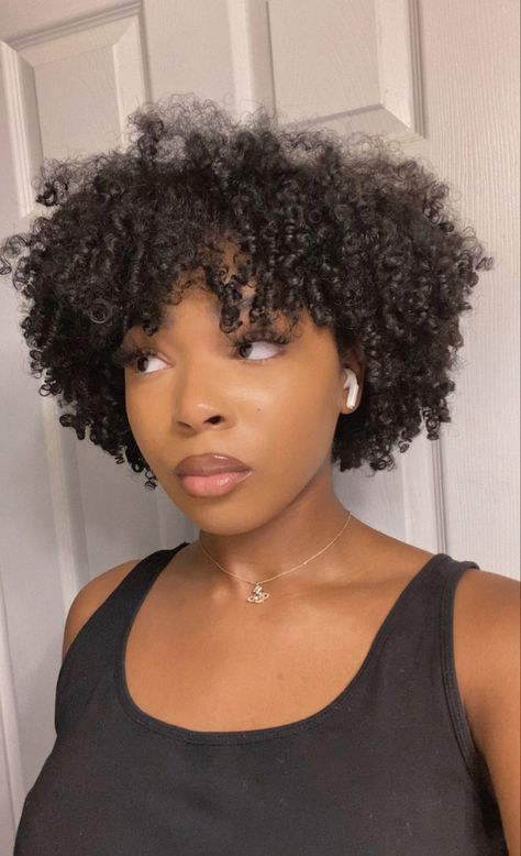 Short Type 4 Haircut, Type 4 Hair With Bangs, Defining Curls Natural Hair 4c Twa, Short Thick 4c Hairstyles, Coily Hair Short, Curly Cut 4c Hair, Type 4 Curly Cut, 4b Hair Short, Short Curly Fro Black Women