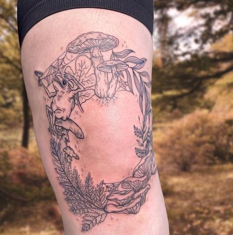 Mushroom Ring Knee Tattoo, Knee Frog Tattoo, Frog Tattoo Knee, Fairy Ring Around Knee Tattoo, Fairy Circle Tattoo Knee, Circle Knee Tattoo, Fairy Ring Knee Tattoo, Botanical Knee Tattoo, Nature Knee Tattoo