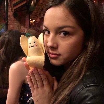 olivia rodrigo being the most beautiful woman in the world Olivia Rodrigo Icon, Olivia + Core + Aesthetic, Dylan Thomas, Mexican Girl, + Core + Aesthetic, High School Musical, Teenage Dream, Jenna Ortega, Fav Celebs