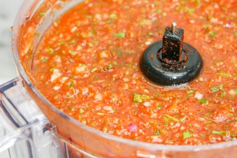 Pineapple Habanero Salsa Canning, Canned Habanero Salsa, Pineapple Habanero Salsa, Salsa Recipe With Fresh Tomatoes, Recipe With Fresh Tomatoes, Snacks Spicy, Restaurant Salsa, Salsa Canning Recipes, Hot Pepper Recipes