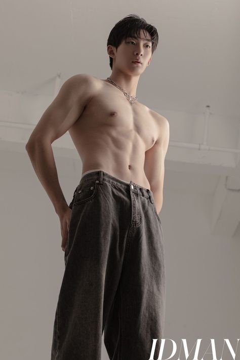 Shirtless Guy Pose Reference, Body Male, Korean Mens Fashion, Male Chest, Handsome Asian Men, Korean Boys, Men's Muscle, Male Poses