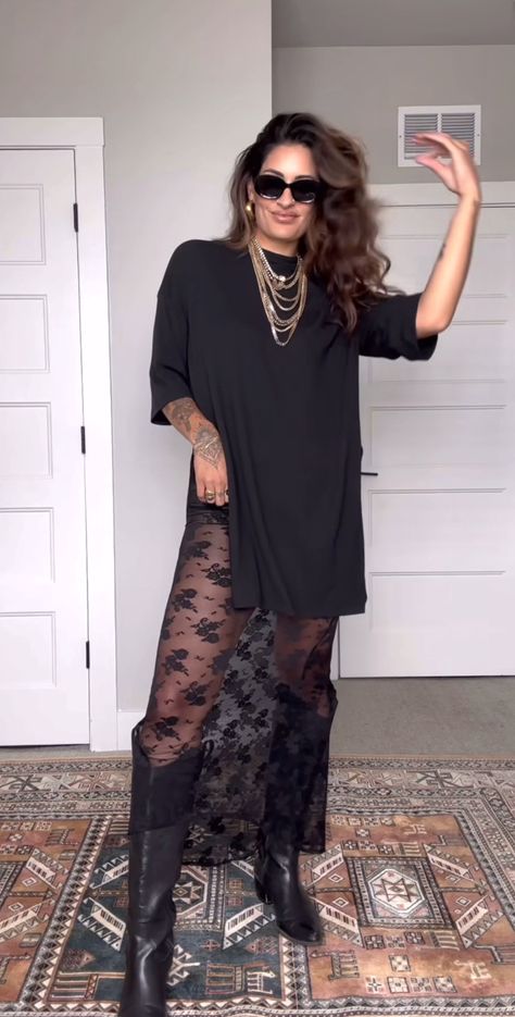 Lace Maxi Dress Outfit, Lace Midi Skirt Outfit, Casual Outfit Skirt, Black Lace Skirt Outfit, Sheer Skirt Outfit, Long Black Lace Skirt, Lace Skirt Outfit, Outfit Inspiration Women, Outing Outfit