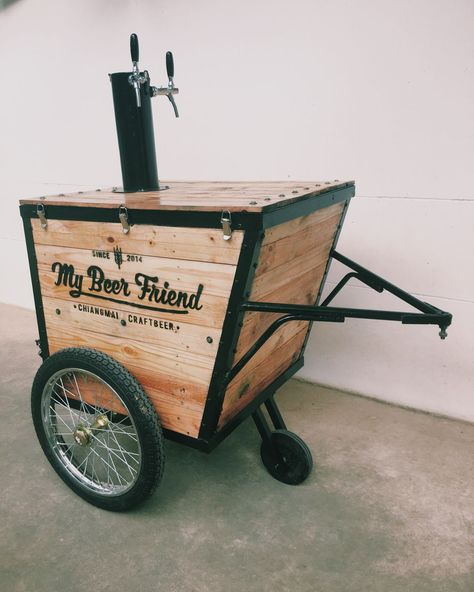 Beer Cart, Beer Crafts, Beer Bike, Gerobak Dorong, Bike Food, Beer Truck, Beer Friends, Coffee Bike, Coffee Carts