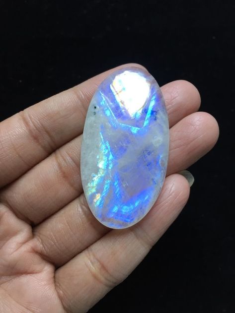 Rainbow Moonstone Cabochon Fantasy Materials, Beautiful Gemstones, Gem Mining, Fancy Stones, Crystal Therapy, Pretty Stuff, Rocks And Gems, Gems And Minerals, Gem Stone