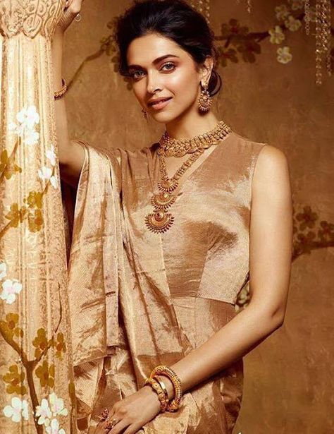 Elegant Deepika Padukone Latest Hot Pics - Actress Doodles Srk Salman, Deepika Padukone Latest, Tanishq Jewellery, Dipika Padukone, Trending Wedding, Deepika Padukone Style, Salman Khan, Wedding Jewellery, Deepika Padukone