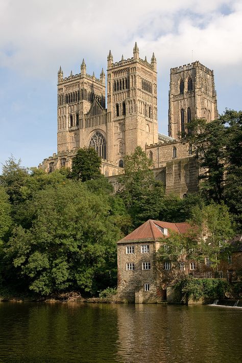 Durham Cathedral - United Kingdom Anglo Saxon Kingdoms, English Gothic, Northumbria University, St Johns College, Gothic Statue, Durham Cathedral, Medieval Architecture, Sacred Spaces, Gothic Architecture