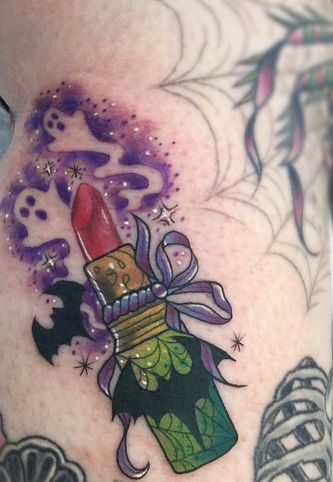 Scary Tattoo Ideas, Horror Tattoo Ideas, Coffin Tattoo, Cute Halloween Tattoos, Lipstick Tattoos, Scary Tattoos, Creepy Tattoos, Spooky Tattoos, Tattoo Stencil Outline