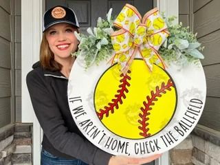 SweetieSignCompany - Etsy Softball Door Hanger, Softball Decor, Softball Wreath, Softball Decorations, Shot Caller, Door Hanger Bow, Softball Stuff, Vinyl Wood, Softball Gifts