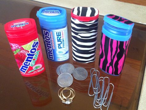 Recycled Mentos container.. Use for storage or to your next travel Mentos Gum Container Ideas, Pushpak Viman, Mom Purse Essentials, Upcycle Cans, Reuse Plastic Containers, Hobby Room Design, Mom Purse, Reuse Containers, Recycled Diy