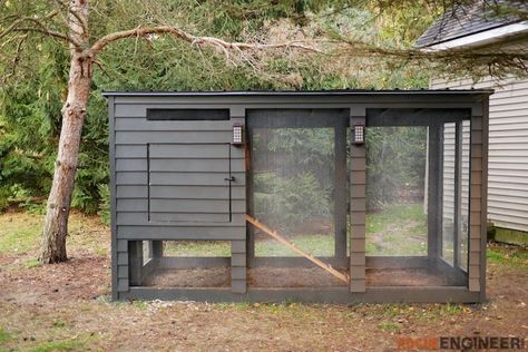 Modern Chicken Coop, Chicken Coop Building Plans, Cheap Chicken Coops, Urban Chicken Farming, Small Chicken Coops, Portable Chicken Coop, Backyard Chicken Coop Plans, Diy Chicken Coop Plans, Urban Chickens