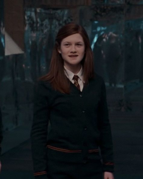 Reducto! Dumbledore's Army, Gryffindor Aesthetic, Bonnie Wright, Potter Art, Ginny Weasley, Harry Potter Universal, Harry Potter Art, Hermione, Wizarding World