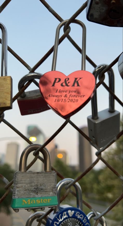 Lock Gsce Art, Locks On Bridge, Life Bucketlist, Love Lock Bridge, Bf Pics, Lock Bridge, Love Lock, Heart Lock, Ig Feed