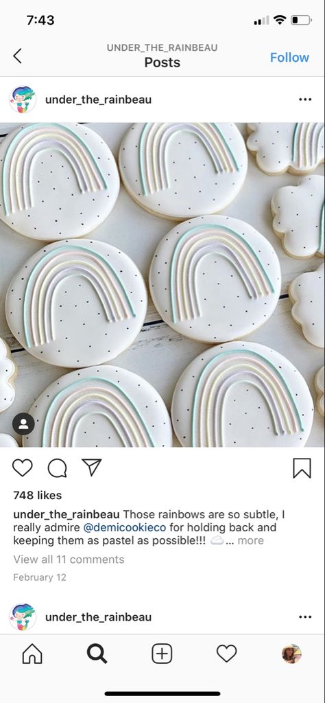 Butter Cookies Design Ideas, Cute Circle Cookie Decorating Ideas, Circle Birthday Cookies, Circle Royal Icing Cookies Simple, Round Royal Icing Cookie Ideas, Easy Circle Cookie Designs, Circle Cookies Royal Icing, Circle Sugar Cookies Decorated, Circle Cookie Designs