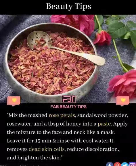 Beetroot Powder For Skin, Sandalwood Face Mask, Rose Petal Powder, Skin Lightening Diy, Sandalwood Powder, Multani Mitti, Clear Skin Face, Natural Skin Care Remedies, Natural Face Skin Care