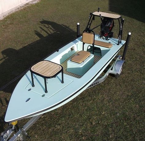 Skiff Boat Ideas, Bowfishing Boat Ideas, Fishing Boat Ideas Diy, Jon Boat Bass Boat, Skiff Boat, Micro Skiff, Jon Boats, Duck Hunting Boat, John Boats