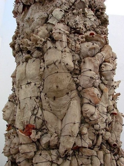 Nature Inspired Sculpture, Manifest Life, Sculptures Céramiques, Art Appliqué, Soyut Sanat Tabloları, Sculpture Installation, Figurative Sculpture, Art Textile, Land Art