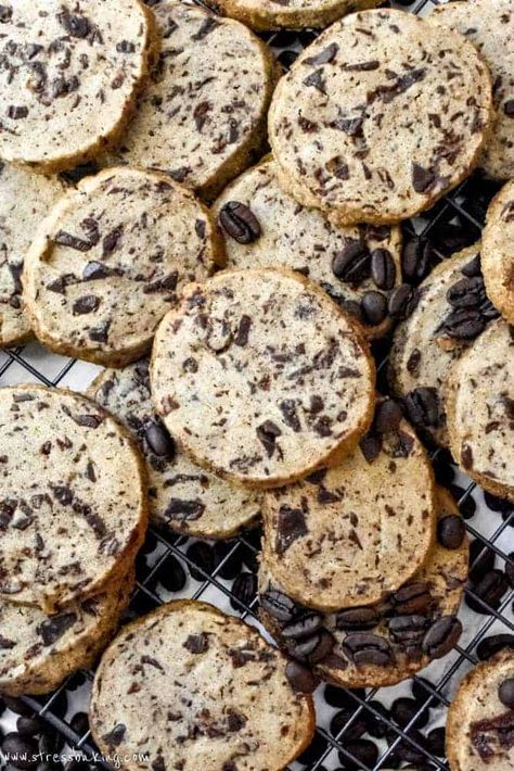 Espresso Baking Recipes, Freezer Bread, Yummy Pastries, Slice And Bake Cookies, Cookies 2023, Cookies Shortbread, Coffee Scent, Chocolate No Bake Cookies, Icebox Cookies