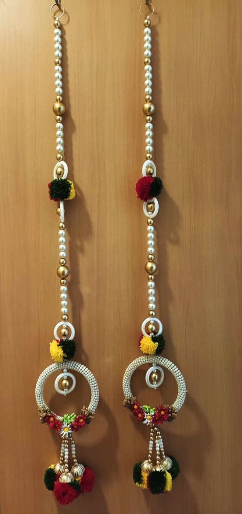 Door Hanging With Beads, Botal Painting, Side Door Hanging, Diy Wall Hanging Paper, Flower Toran, Entrance Of The House, 3d Relief Art, Thali Decoration, Thali Decoration Ideas