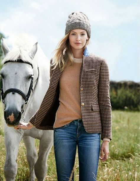 J Crew Looks, November Fashion, Pijamas Women, Casual Chique, Country Fashion, Blazer Outfit, Meryl Streep, Equestrian Style, Plaid Blazer