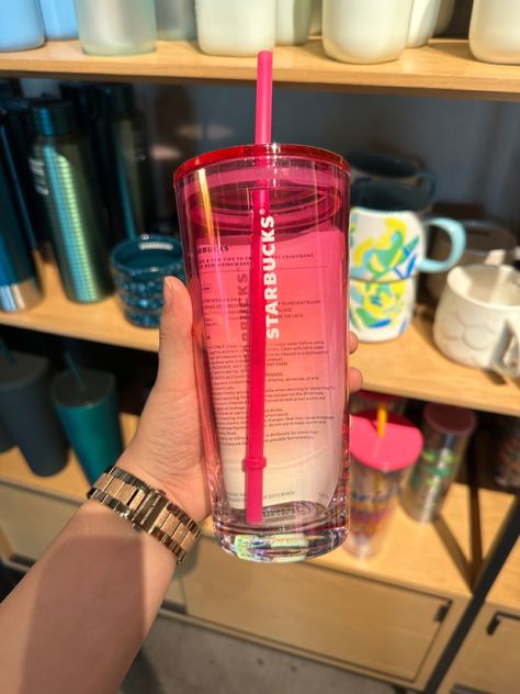 Pink Starbucks Cup, Starbucks Tumbler Cup, Trendy Water Bottles, Birthday Goals, Clear Tumblers, How To Order Starbucks, Summer Smoothies, Cute Water Bottles, Pink Cups