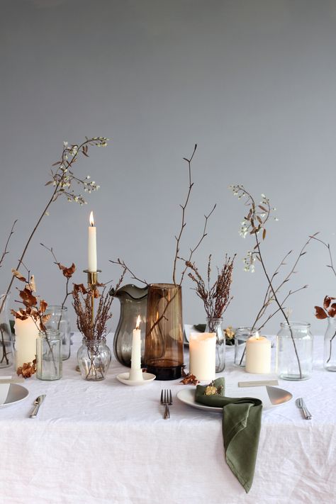 Corporative Events, Moody Tablescape, Engagement Dinner, Table Setting Inspiration, Dinner Party Table, Dinner Table Setting, Thanksgiving Table Settings, Birthday Table, Venue Decor