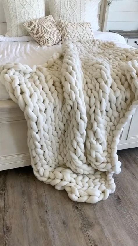 chunky blanket tutorial 💗 in 2022 | Blanket diy, Knitted blankets, Chunky knit blanket diy Chunky Blanket Tutorial, Chunky Knit Blanket Tutorial, Knit Blanket Tutorial, Blanket Decor, Diy Knit Blanket, Blanket Tutorial, Astuces Diy, Blanket Diy, Chunky Blanket